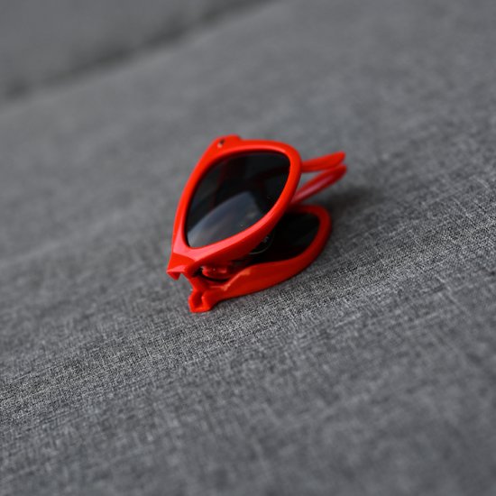 Solbriller i wayfarer-model - Klik på billedet for at lukke