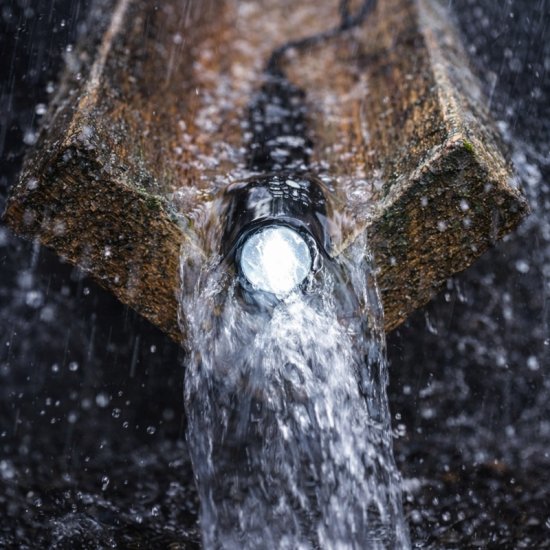 LED lommelygte - genopladelig (USB) - Klik p&aring; billedet for at lukke