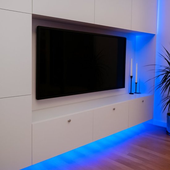 Selvklæbende LED-belysning (3 m) - Klik p&aring; billedet for at lukke