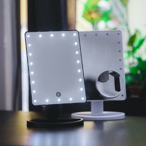 Makeup-spejl med LED-lys Makeup-spejl med LED-lys
