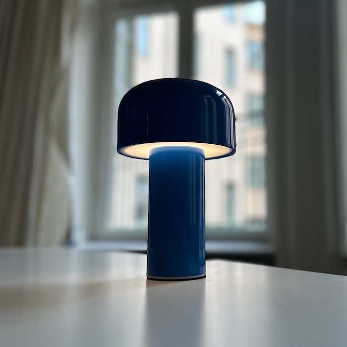 Trådløs bordlampe med dæmper