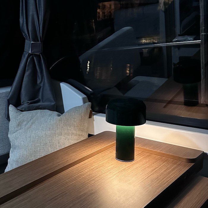 Trådløs bordlampe med dæmper