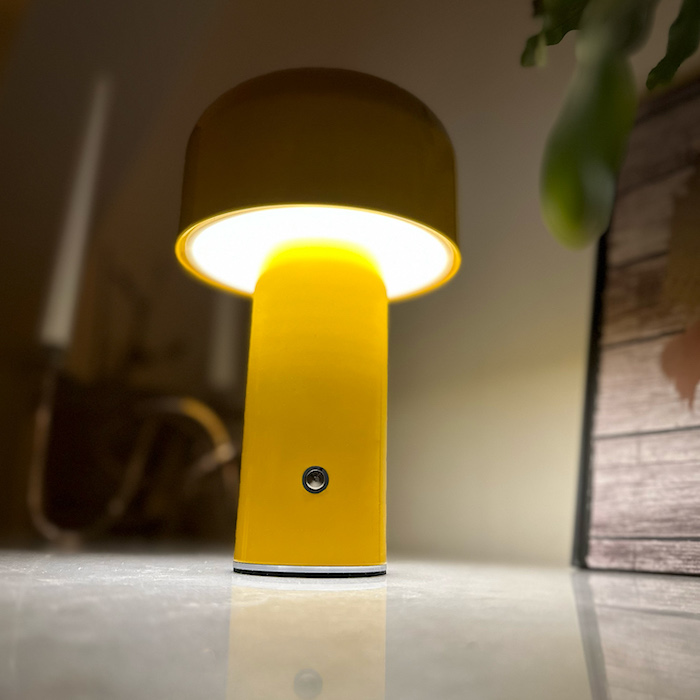 Trådløs bordlampe med dæmper