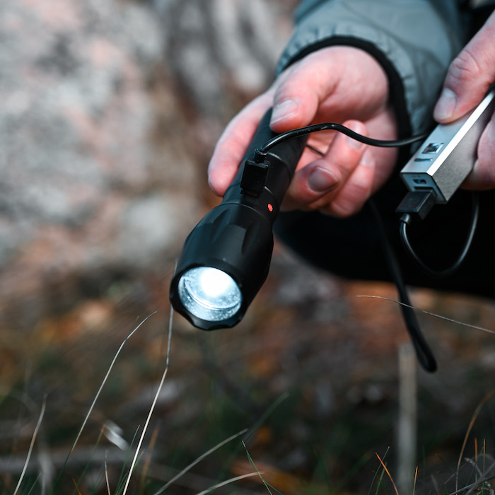 LED lommelygte - genopladelig (USB)